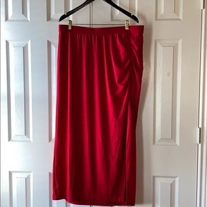 Red slit skirt